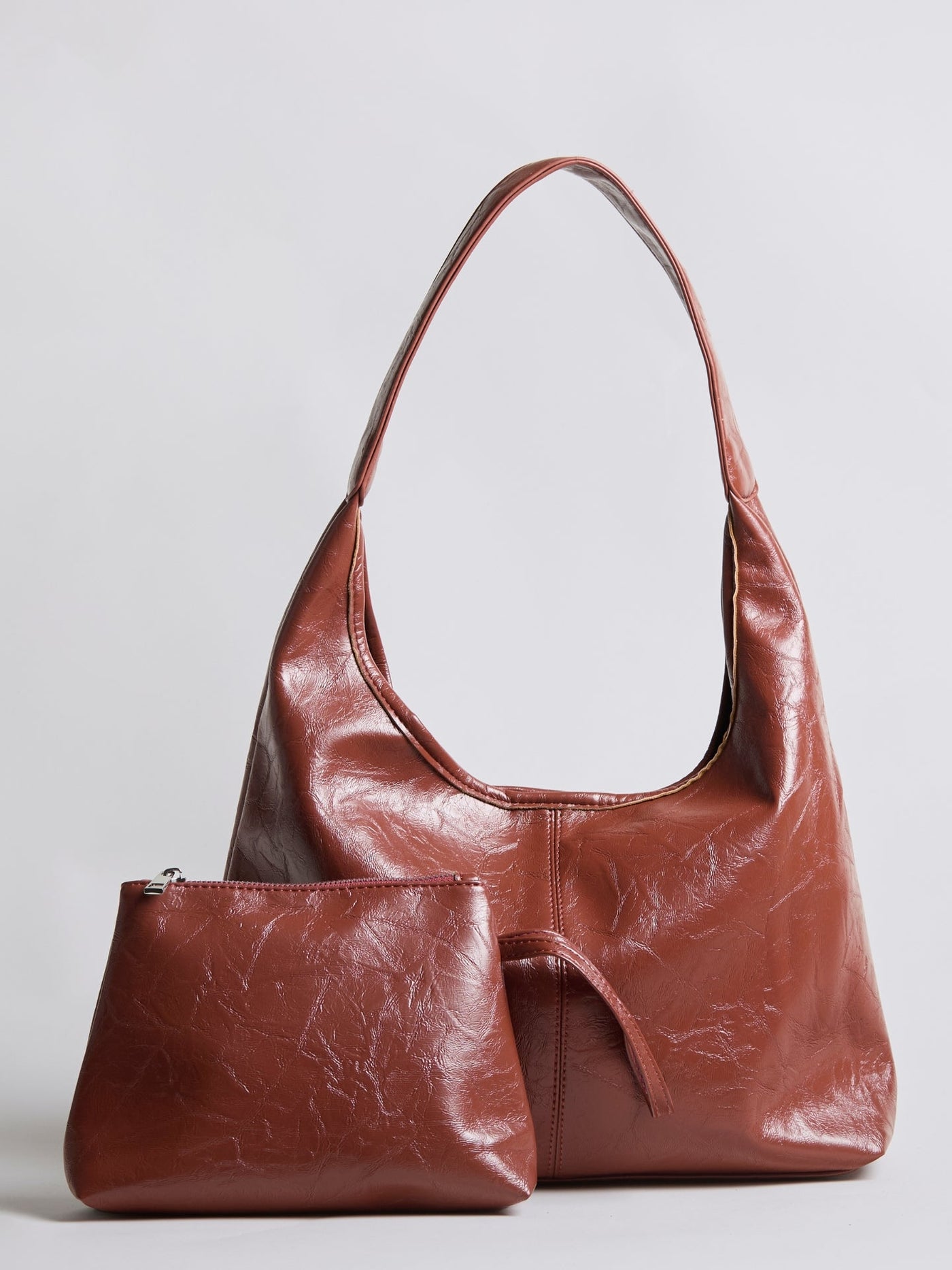 Bolso de mano Scarlett de piel desgastada